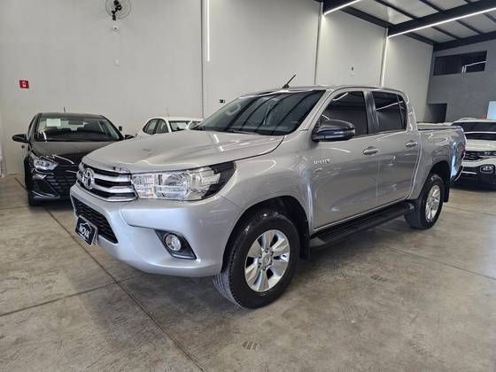 TOYOTA HILUX 2.7 SRV 4X2 CD 16V FLEX 4P AUTOMÁTICO
